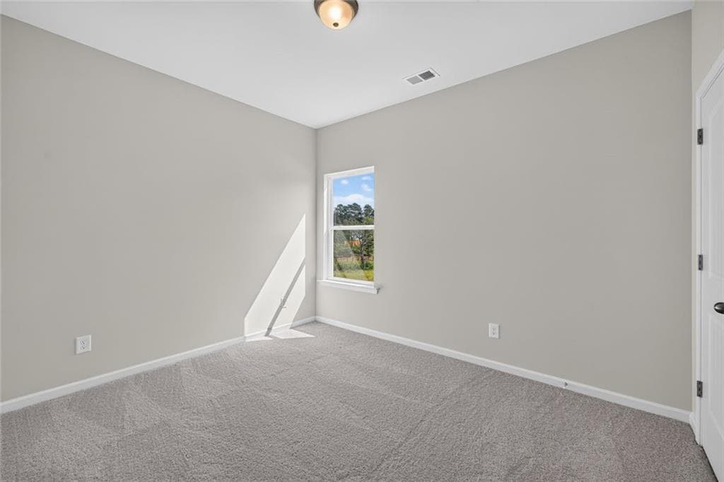 4 bedroom, 3 bathroom, 2,053 sq ft single family residence for sale at 139 Shire Loop, Calhoun, GA 30701 — photo 7