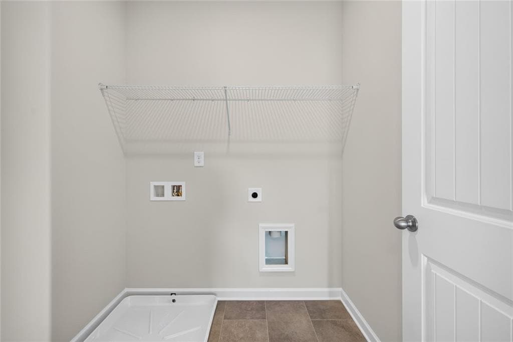 4 bedroom, 3 bathroom, 2,053 sq ft single family residence for sale at 139 Shire Loop, Calhoun, GA 30701 — photo 10