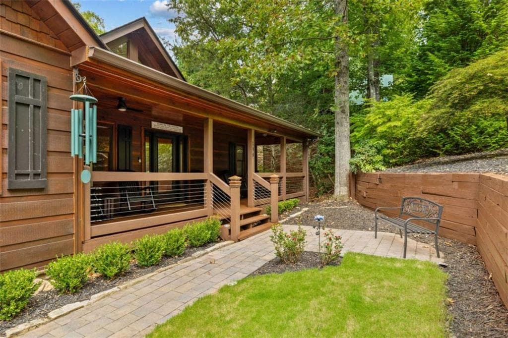 4 bedroom, 5 bathroom, 4,160 sq ft single family residence for sale at 199 Fox Run Drive, Blue Ridge, GA 30513 — photo 9