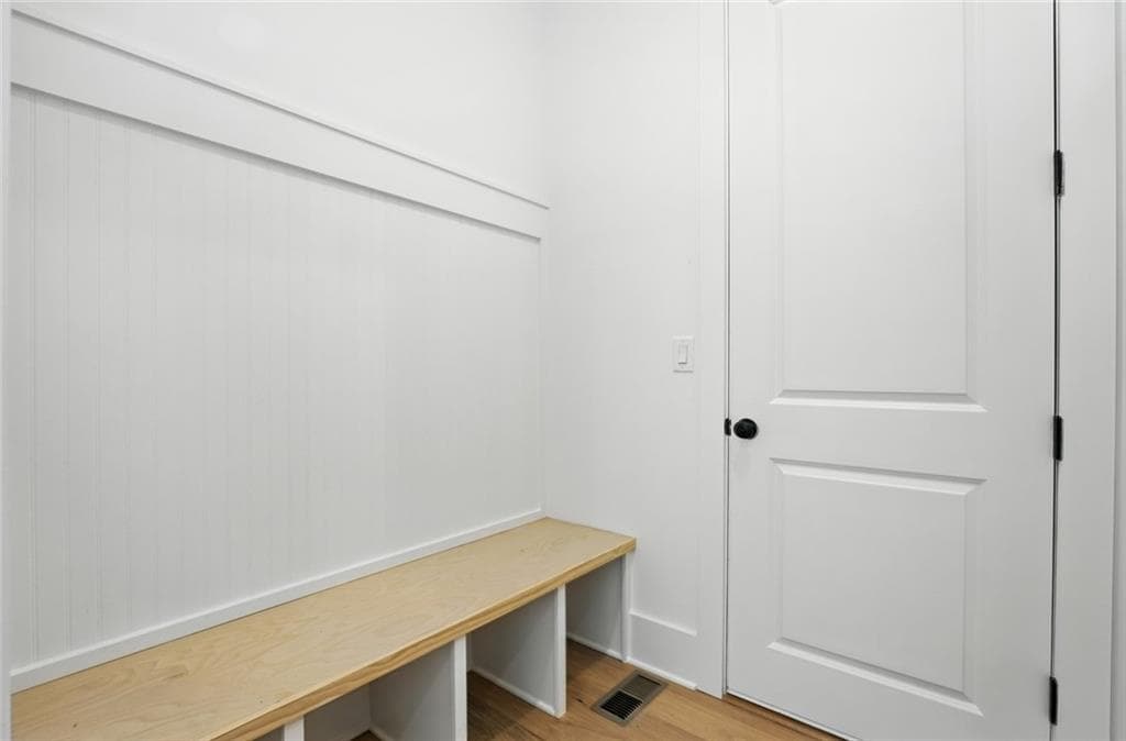 3 bedroom, 3 bathroom, 2,066 sq ft single family residence for sale at 1673 Crestridge Drive, Marietta, GA 30067 — photo 10