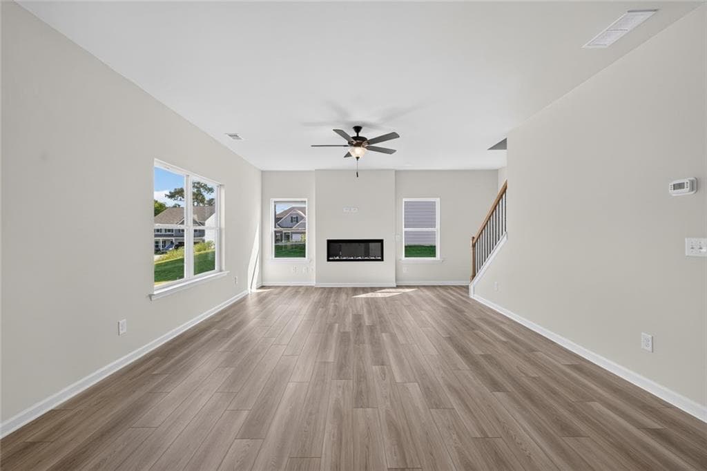 4 bedroom, 3 bathroom, 2,372 sq ft single family residence for sale at 115 Shire Loop, Calhoun, GA 30701 — photo 9