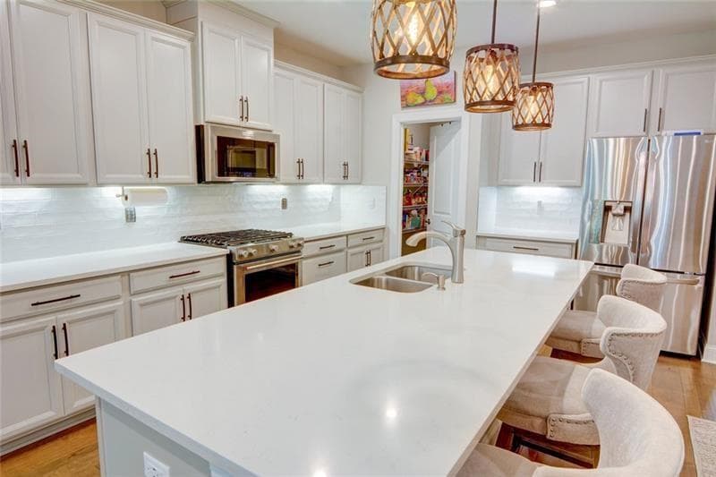 3 bedroom, 3 bathroom, 2,803 sq ft single family residence for sale at 3505 Townley Lane, Cumming, GA 30040 — photo 2