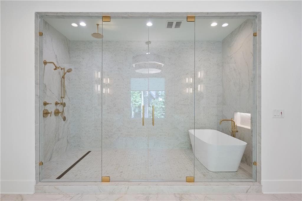 6 bedroom, 9 bathroom, 13,491 sq ft single family residence for sale at 5050 Kings Close, Milton, GA 30004 — photo 9