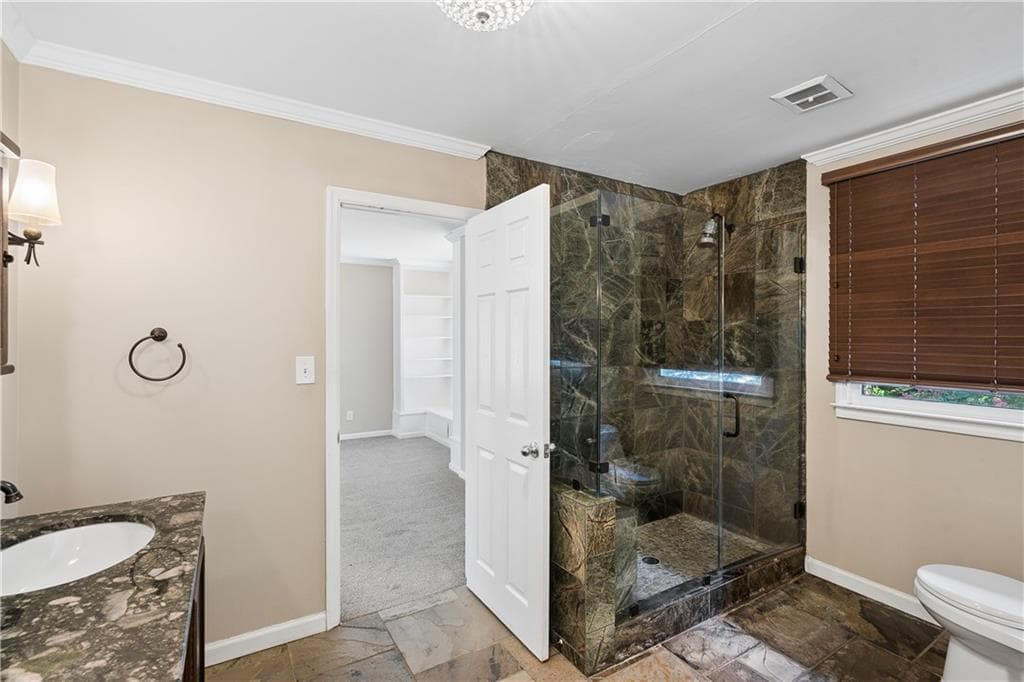 4 bedroom, 5 bathroom, 3,722 sq ft single family residence for sale at 1055 Lee Circle, Atlanta, GA 30324 — photo 5