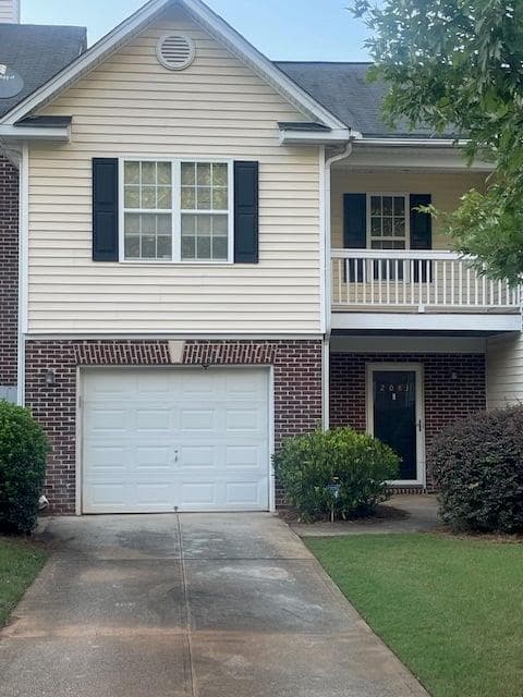 3 bedroom, 3 bathroom, 1,900 sq ft townhouse for sale at 2083 Manhattan Parkway, Decatur, GA 30035 — photo 3
