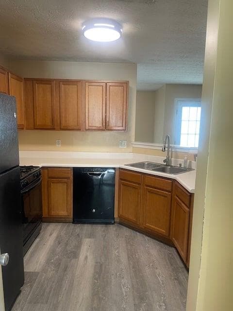 3 bedroom, 3 bathroom, 1,900 sq ft townhouse for sale at 2083 Manhattan Parkway, Decatur, GA 30035 — photo 4