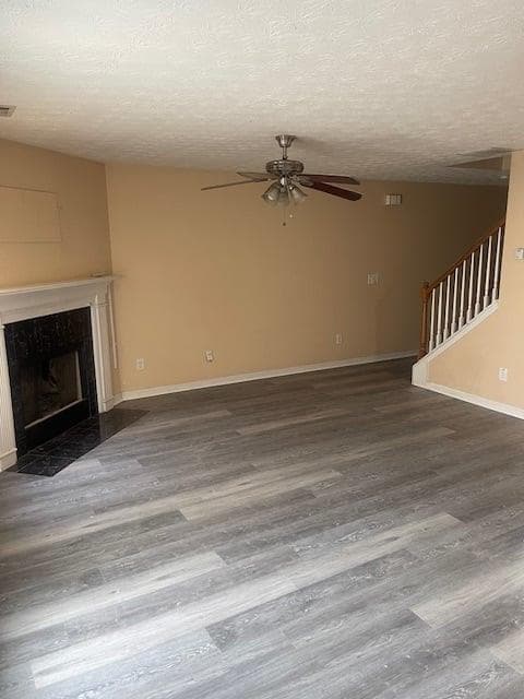 3 bedroom, 3 bathroom, 1,900 sq ft townhouse for sale at 2083 Manhattan Parkway, Decatur, GA 30035 — photo 7