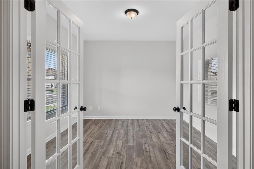 4 bedroom, 3 bathroom, 2,372 sq ft single family residence for sale at 109 Shire Loop, Calhoun, GA 30701 — photo 3