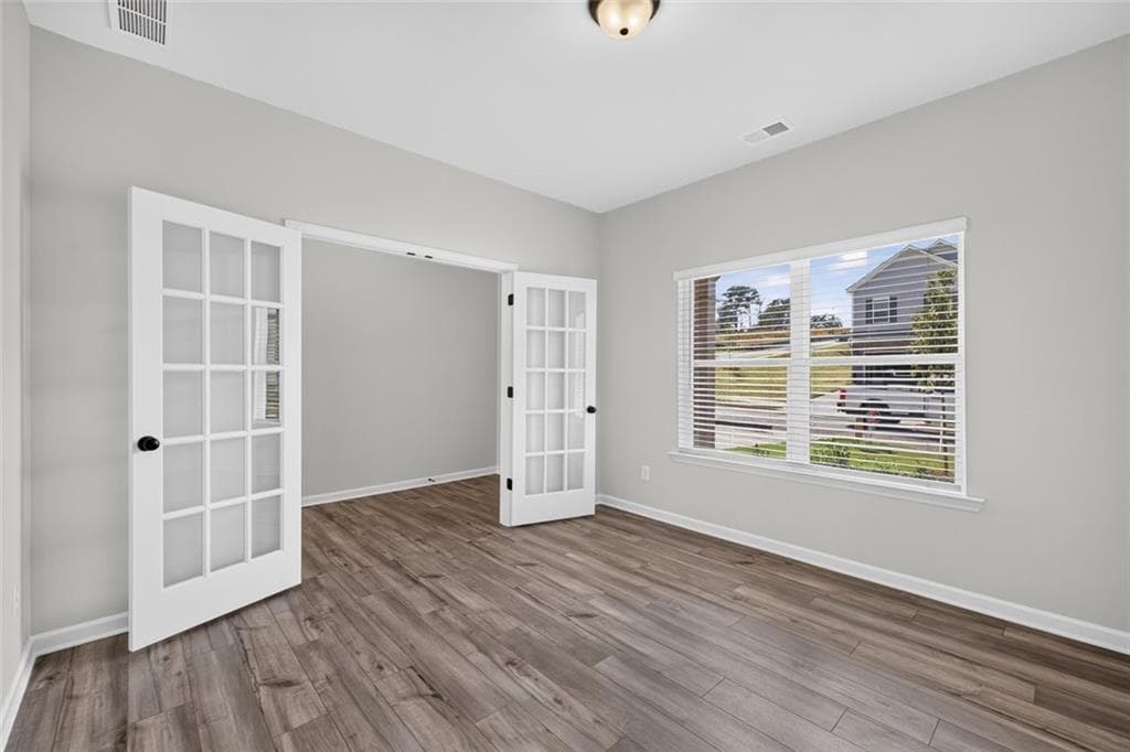 4 bedroom, 3 bathroom, 2,372 sq ft single family residence for sale at 109 Shire Loop, Calhoun, GA 30701 — photo 6