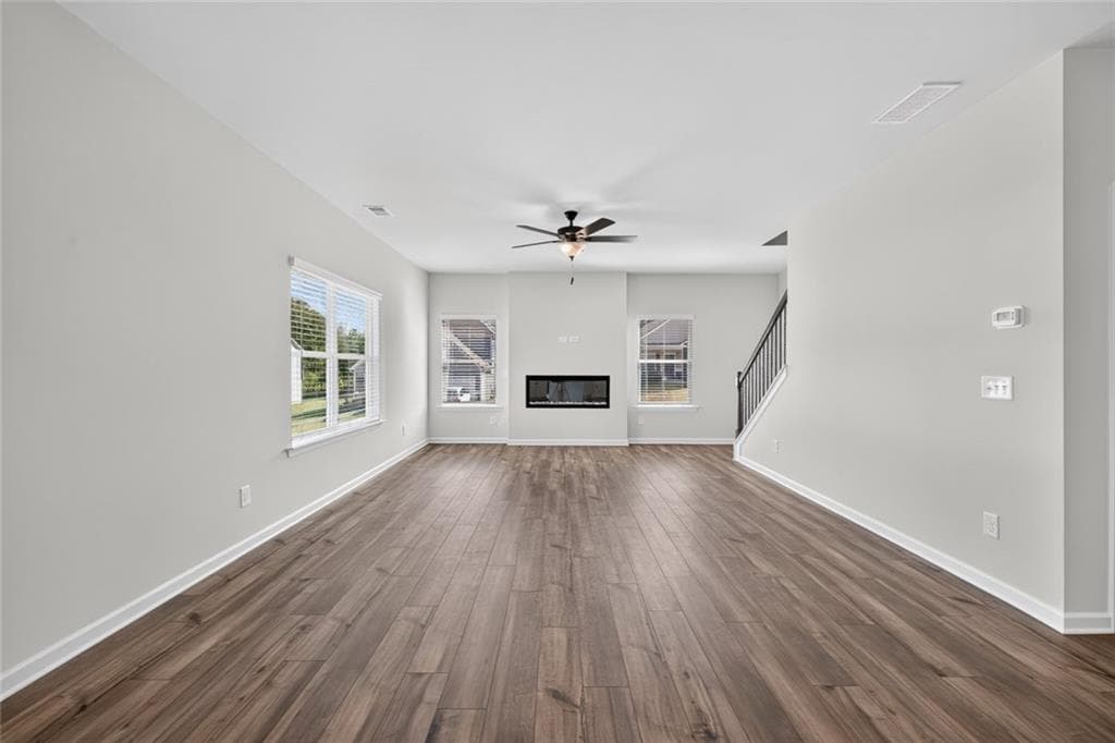 4 bedroom, 3 bathroom, 2,372 sq ft single family residence for sale at 109 Shire Loop, Calhoun, GA 30701 — photo 8