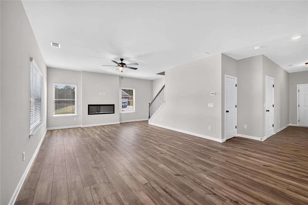 4 bedroom, 3 bathroom, 2,372 sq ft single family residence for sale at 109 Shire Loop, Calhoun, GA 30701 — photo 9