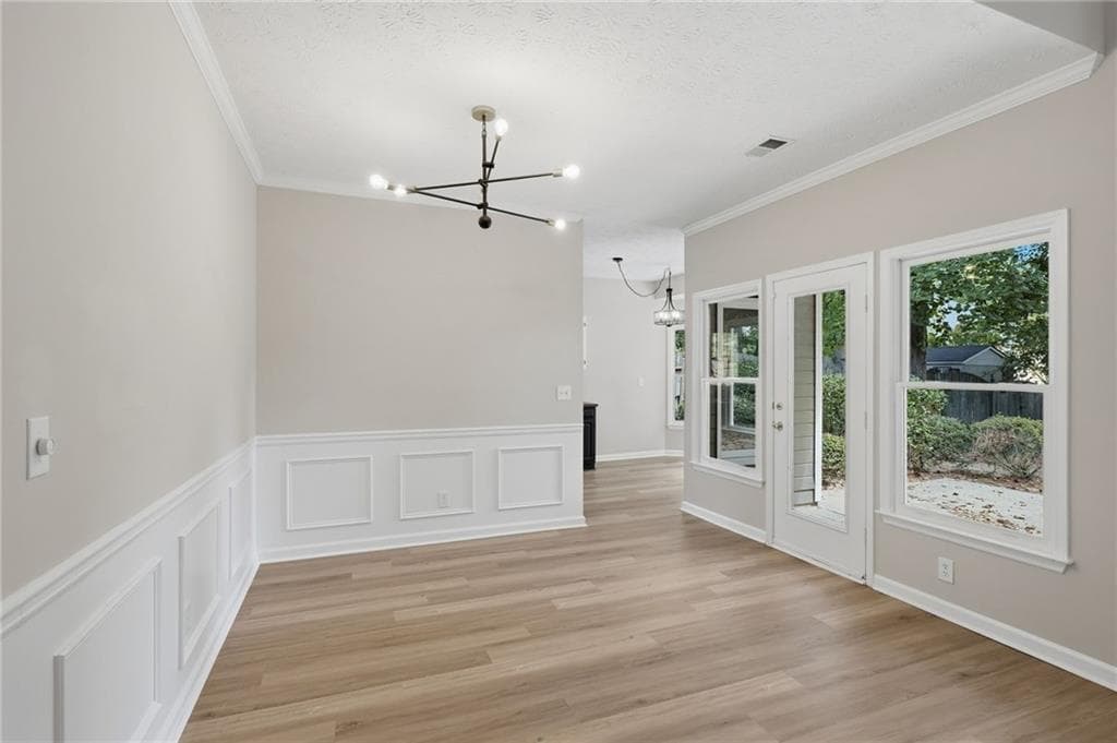 3 bedroom, 2 bathroom, 1,674 sq ft single family residence for sale at 120 Pinion Lane, Johns Creek, GA 30005 — photo 5