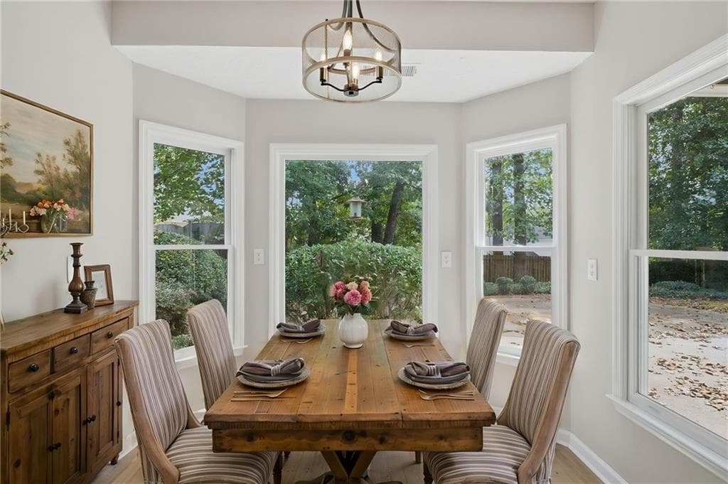 3 bedroom, 2 bathroom, 1,674 sq ft single family residence for sale at 120 Pinion Lane, Johns Creek, GA 30005 — photo 8