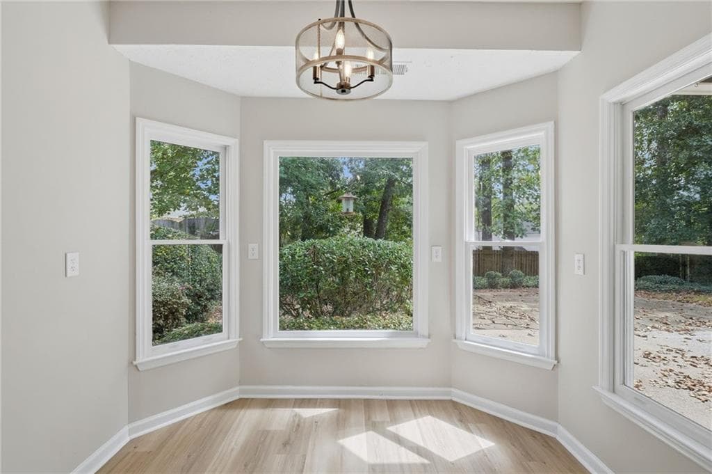 3 bedroom, 2 bathroom, 1,674 sq ft single family residence for sale at 120 Pinion Lane, Johns Creek, GA 30005 — photo 9