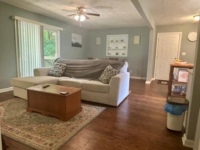 3 bedroom, 2 bathroom, 1,156 sq ft single family residence under contract at 1108 Longshore Drive, Decatur, GA 30032 — photo 3