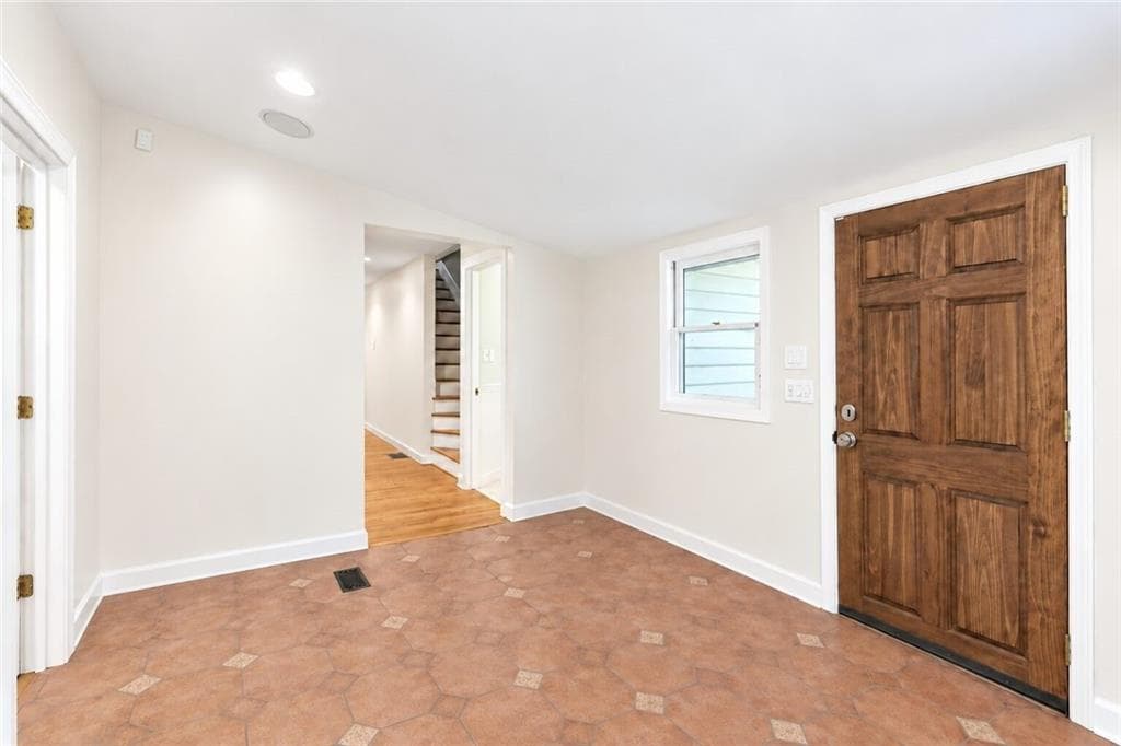 3 bedroom, 4 bathroom, 2,192 sq ft single family residence for sale at 805 Holmes Street, Atlanta, GA 30318 — photo 9