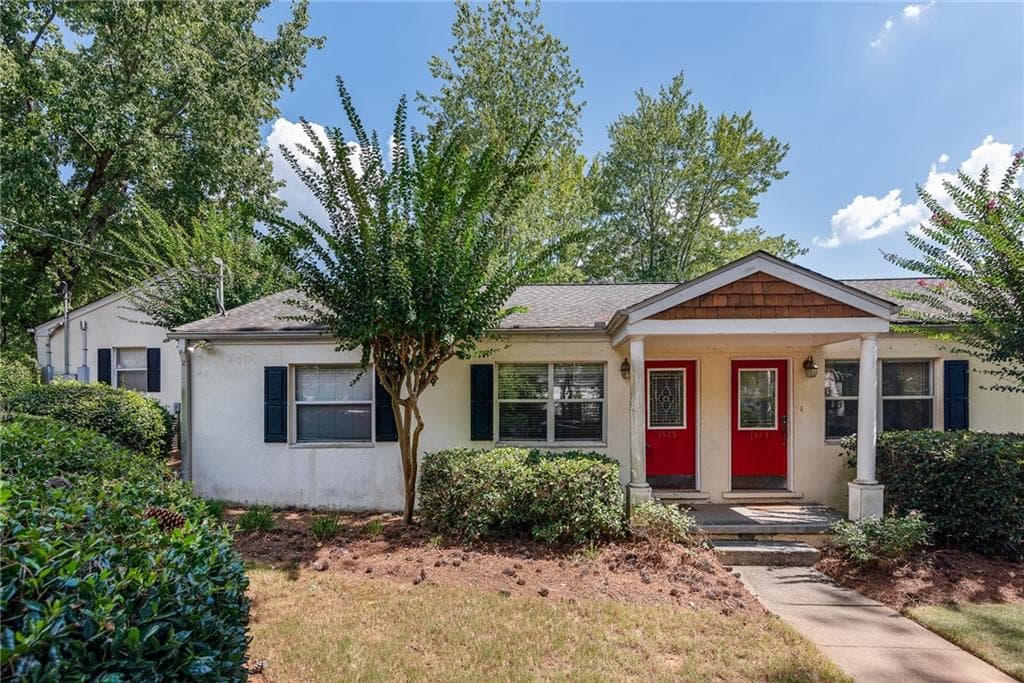 2 bedroom, 1 bathroom, 702 sq ft condominium for sale at 1515 Stone Gate Lane, Atlanta, GA 30317 — photo 2
