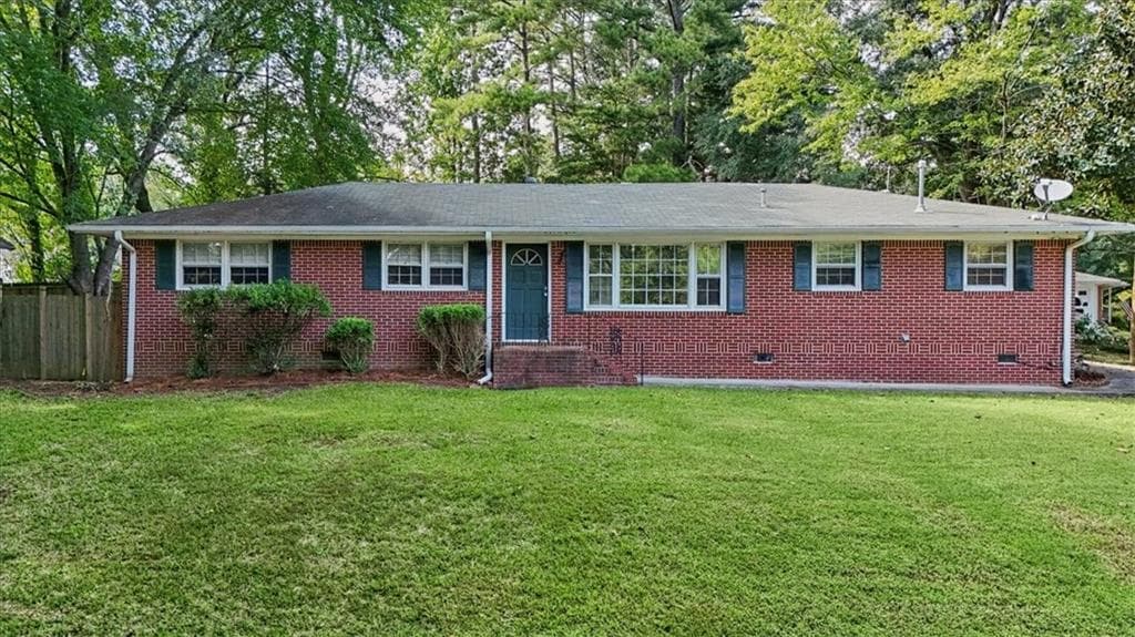 3 bedroom, 2 bathroom, 1,425 sq ft single family residence for rent at 107 Pinecrest Circle, Dallas, GA 30132 for $1,900 a month