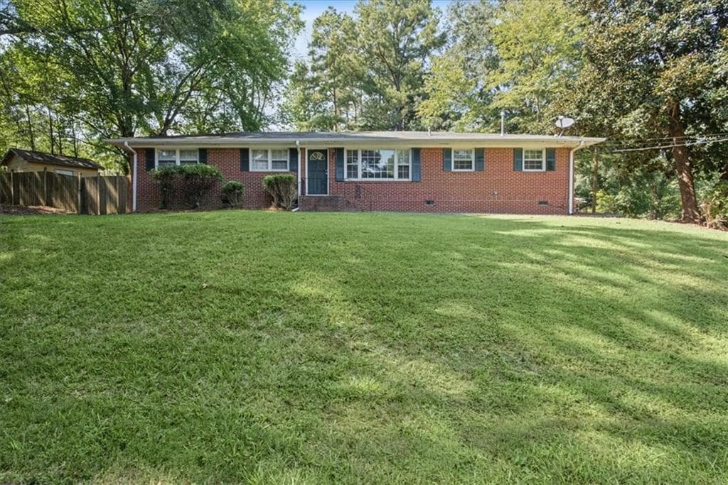 3 bedroom, 2 bathroom, 1,425 sq ft single family residence for rent at 107 Pinecrest Circle, Dallas, GA 30132 for $2,000 a month — photo 2