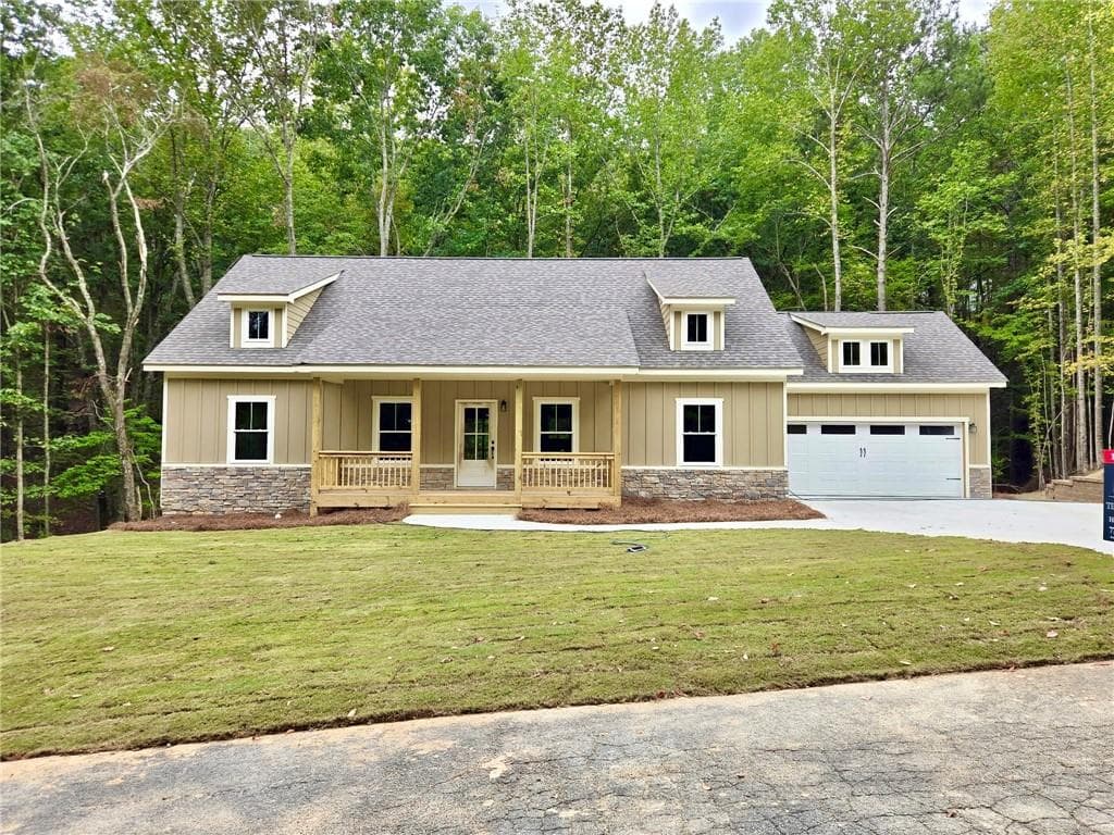 3 bedroom, 2 bathroom, 1,770 sq ft single family residence for sale at 138 Lakewood Drive, Waleska, GA 30183