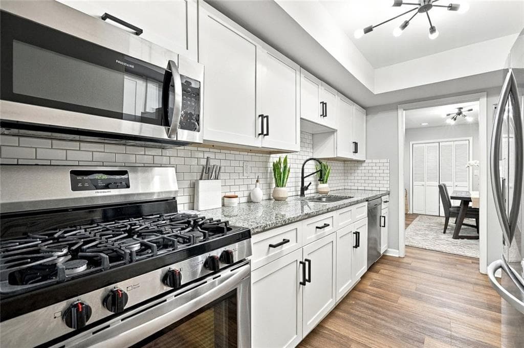 3 bedroom, 2 bathroom, 1,469 sq ft condominium for sale at 6851 Roswell Road Q-15, Sandy Springs, GA 30328 — photo 8