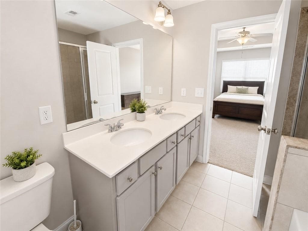 3 bedroom, 3 bathroom, 1,636 sq ft townhouse for sale at 10172 Benton Woods Dr, Covington, GA 30014 — photo 5