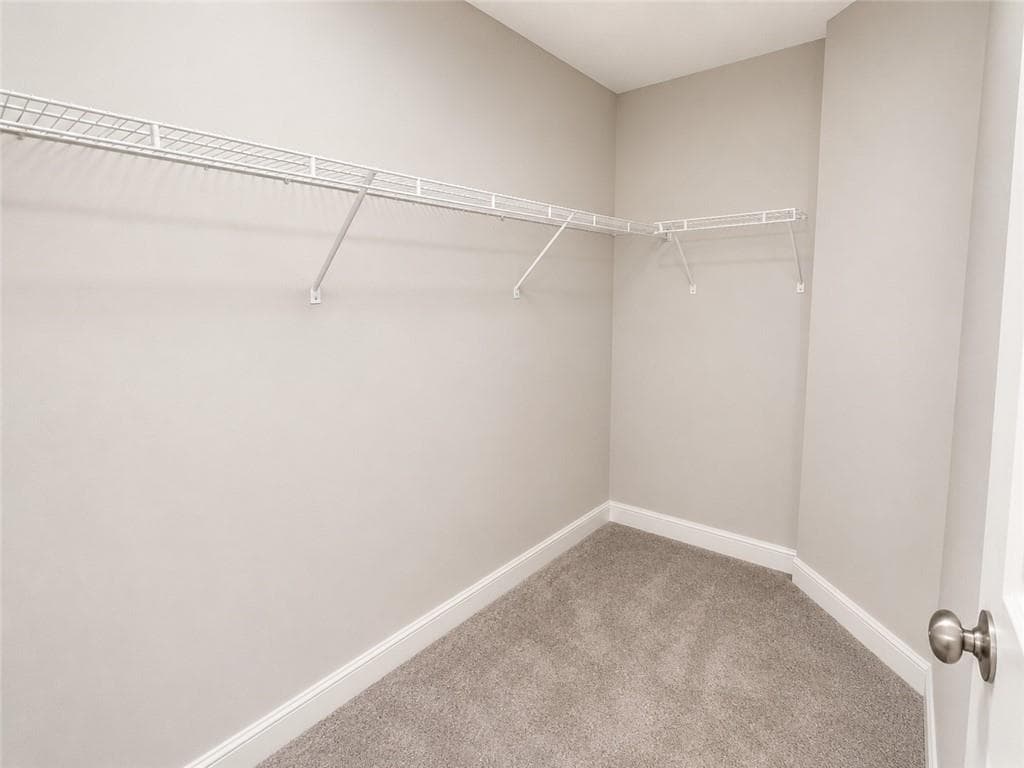 3 bedroom, 3 bathroom, 1,636 sq ft townhouse for sale at 10172 Benton Woods Dr, Covington, GA 30014 — photo 7