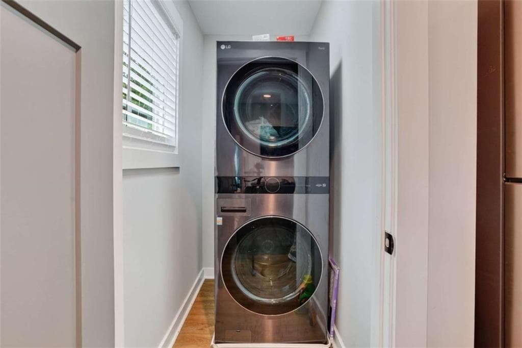 4 bedroom, 4 bathroom, 2,441 sq ft single family residence for sale at 396 Lindsay Street, Atlanta, GA 30314 — photo 5