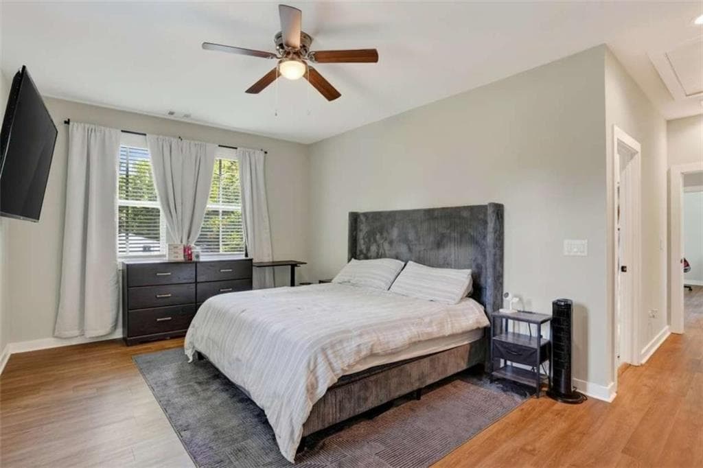 4 bedroom, 4 bathroom, 2,441 sq ft single family residence for sale at 396 Lindsay Street, Atlanta, GA 30314 — photo 8