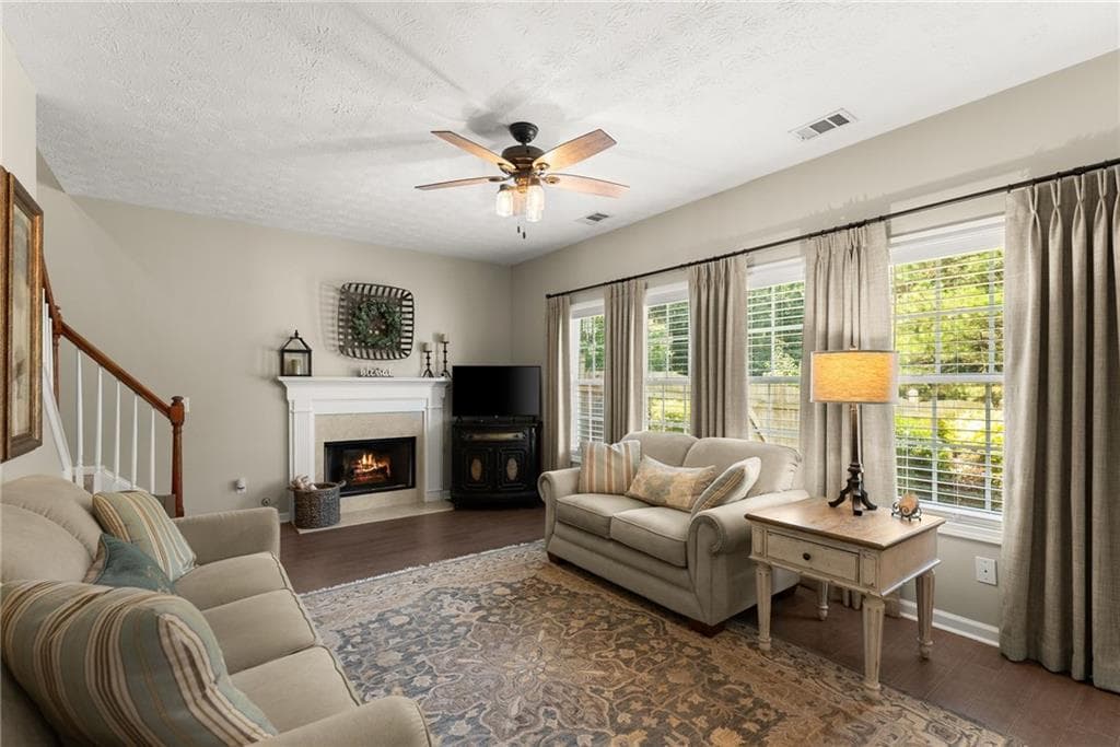 4 bedroom, 3 bathroom, 2,364 sq ft single family residence for sale at 6104 Saddlehorse Drive, Flowery Branch, GA 30542 — photo 10