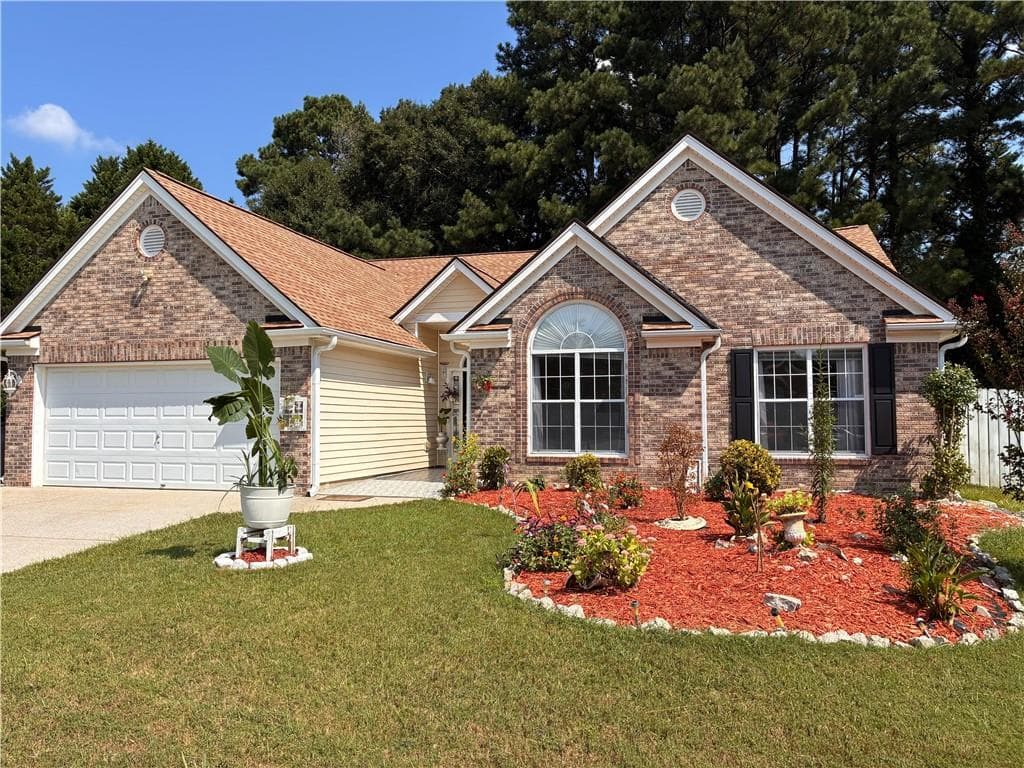 3 bedroom, 2 bathroom, 2,373 sq ft single family residence for sale at 2010 Glen Parke Ct, Lawrenceville, GA 30044