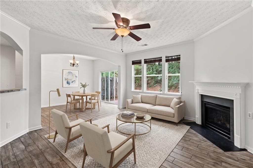 3 bedroom, 3 bathroom, 1,836 sq ft townhouse for sale at 1573 Park Brooke Circle, Marietta, GA 30008 — photo 2