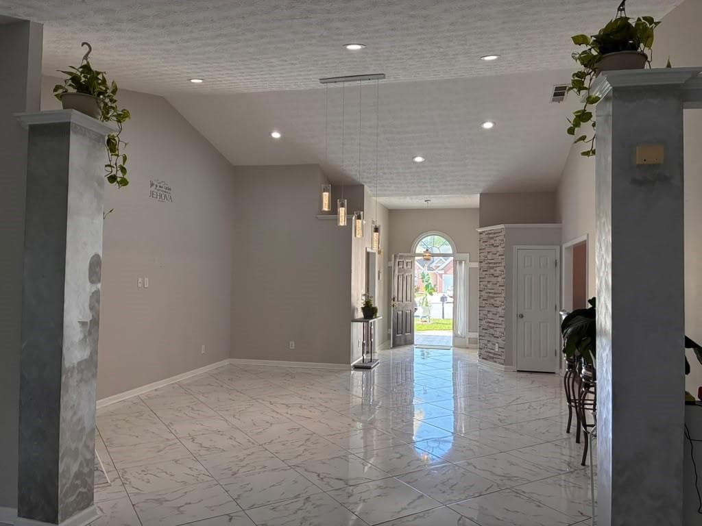 3 bedroom, 2 bathroom, 2,373 sq ft single family residence for sale at 2010 Glen Parke Ct, Lawrenceville, GA 30044 — photo 6