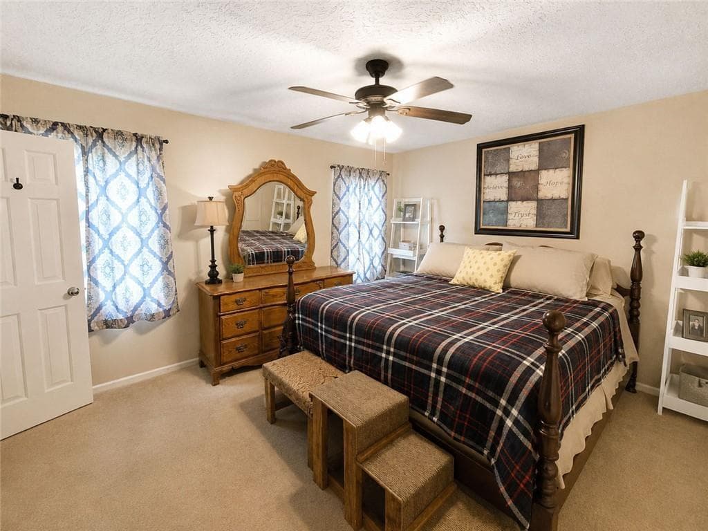 4 bedroom, 3 bathroom, 1,861 sq ft single family residence for sale at 3511 W Surrey Road, Albany, GA 31721 — photo 6