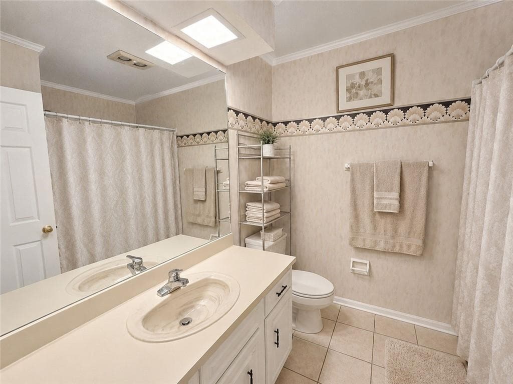 4 bedroom, 3 bathroom, 1,861 sq ft single family residence for sale at 3511 W Surrey Road, Albany, GA 31721 — photo 10