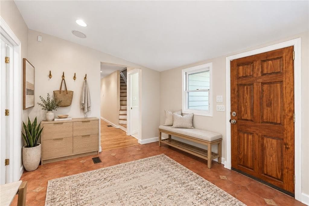 3 bedroom, 4 bathroom, 2,192 sq ft single family residence for sale at 805 Holmes Street, Atlanta, GA 30318 — photo 8