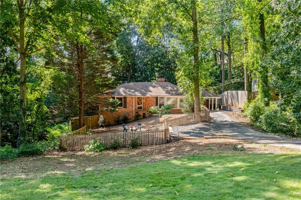 3 bedroom, 2 bathroom, 1,420 sq ft single family residence for rent at 2332 Tanglewood Circle, Atlanta, GA 30345 for $3,250 a month — photo 1 of 42
