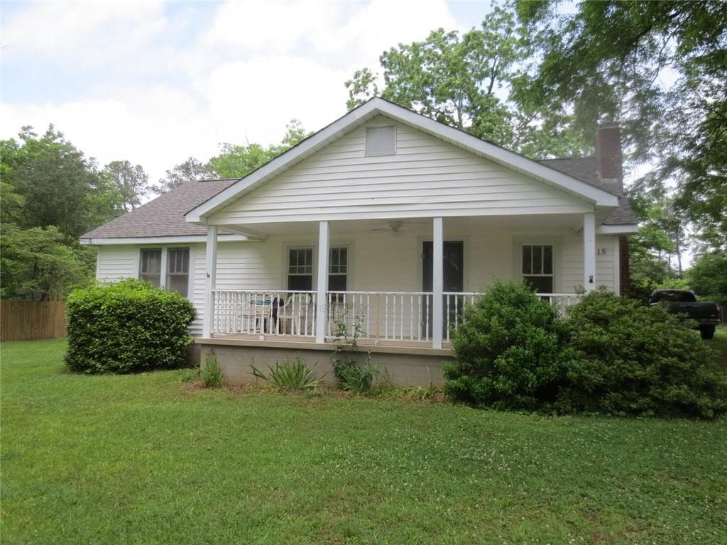 2 bedroom, 2 bathroom, 1,512 sq ft single family residence for rent at 115 King Street, Roswell, GA 30075 for $2,350 a month — photo 3