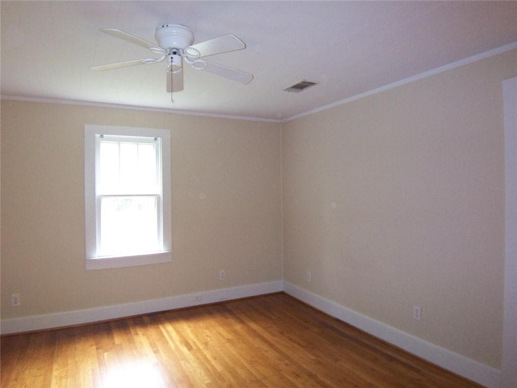 2 bedroom, 2 bathroom, 1,512 sq ft single family residence for rent at 115 King Street, Roswell, GA 30075 for $2,350 a month — photo 9