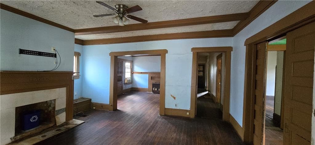 3 bedroom, 1 bathroom, 1,662 sq ft single family residence under contract at 1334 Oak Street, Atlanta, GA 30310 — photo 6