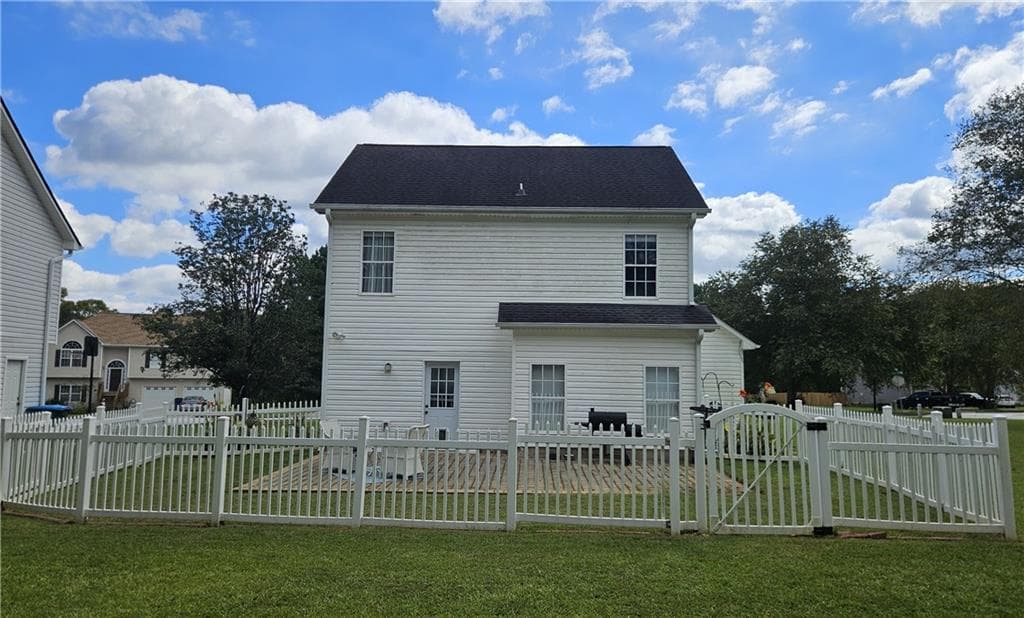 3 bedroom, 2 bathroom, 1,592 sq ft single family residence for sale at 3896 Doe Run Drive, Powder Springs, GA 30127 — photo 6