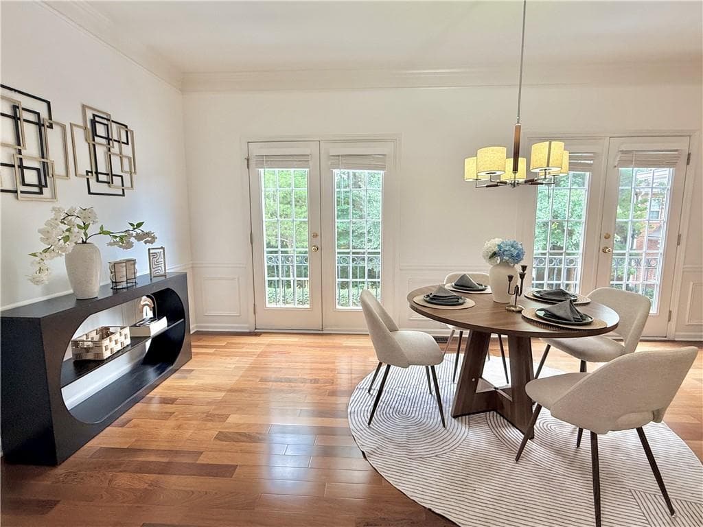 3 bedroom, 4 bathroom, 2,531 sq ft townhouse for sale at 10950 Brunson Drive, Johns Creek, GA 30097 — photo 9