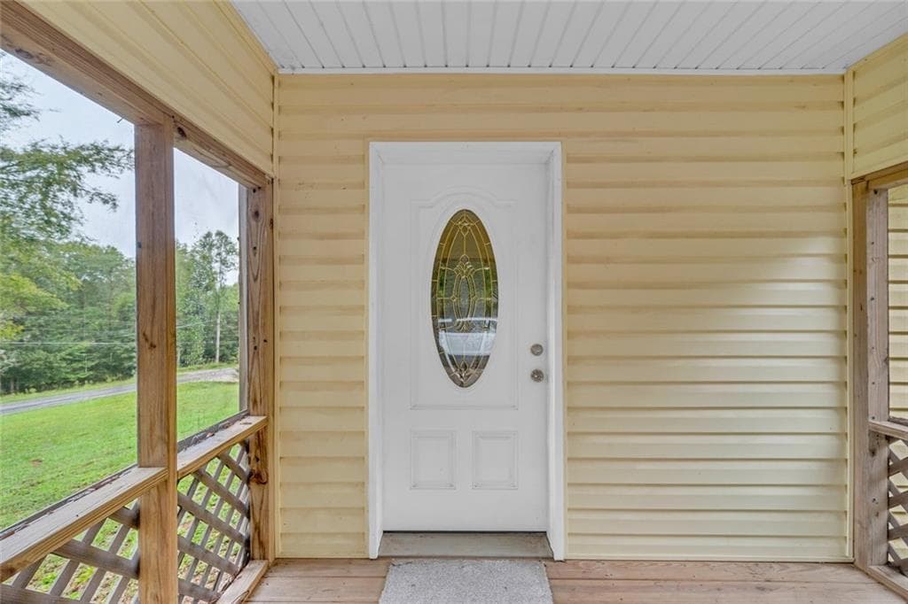 2 bedroom, 1 bathroom, 770 sq ft single family residence for sale at 393 N Red Rock Road, Toccoa, GA 30577 — photo 7