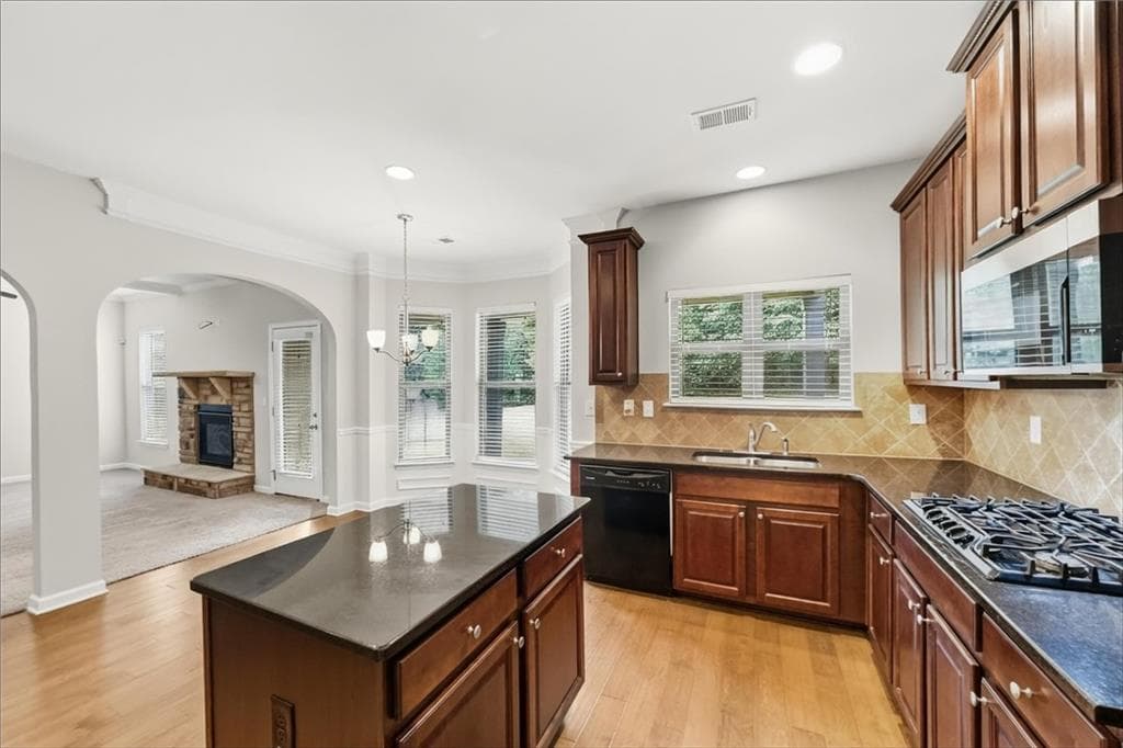 4 bedroom, 4 bathroom, 2,780 sq ft single family residence for sale at 4254 Sawgrass Drive, Stonecrest, GA 30038 — photo 8