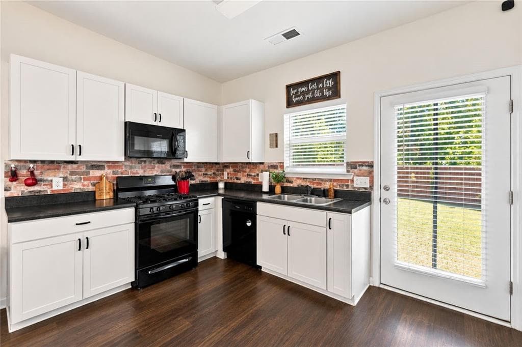 3 bedroom, 2 bathroom, 1,302 sq ft single family residence for sale at 36 Kimberleys Crossing, Jasper, GA 30143 — photo 8