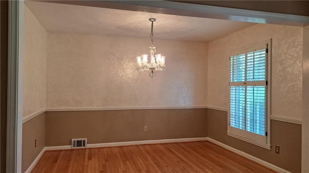 3 bedroom, 2 bathroom, 1,759 sq ft single family residence under contract at 2976 Blackwood Road, Decatur, GA 30033 — photo 5