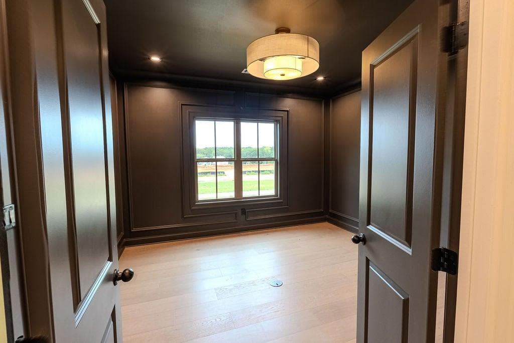 4 bedroom, 4 bathroom, 3,275 sq ft single family residence for sale at 362 Races Road, Hoschton, GA 30548 — photo 4