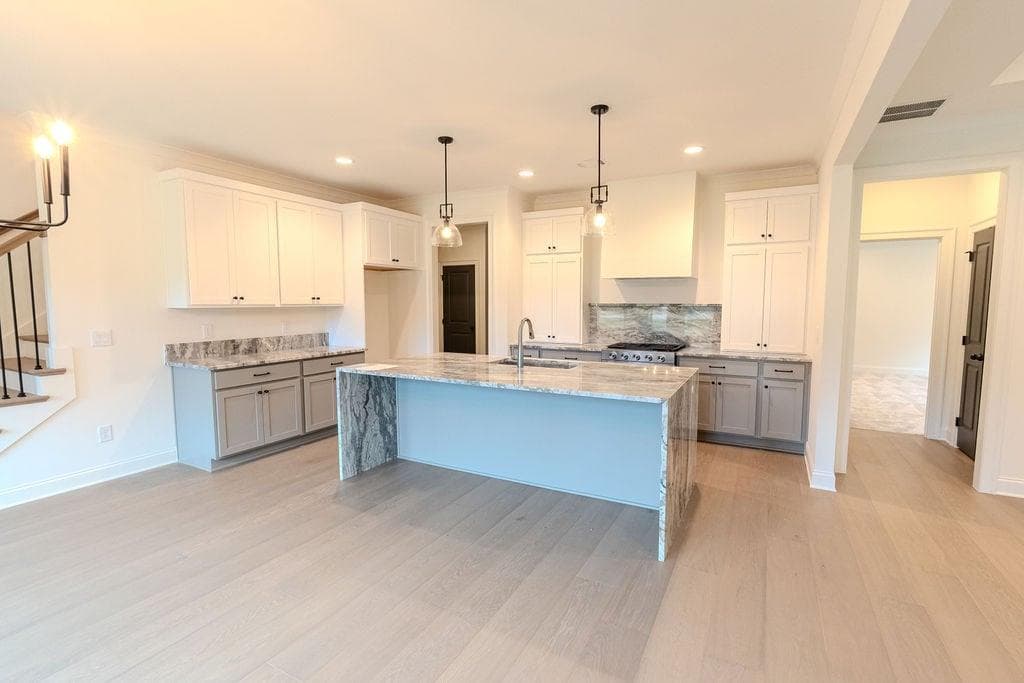 4 bedroom, 4 bathroom, 3,275 sq ft single family residence for sale at 362 Races Road, Hoschton, GA 30548 — photo 10