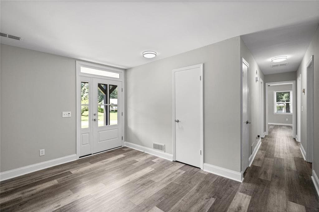 4 bedroom, 3 bathroom, 1,888 sq ft single family residence for sale at 164 Dials Drive, Woodstock, GA 30188 — photo 6
