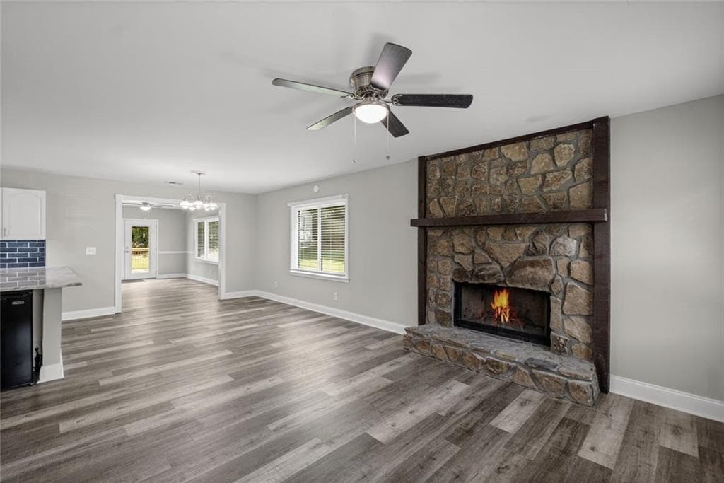 4 bedroom, 3 bathroom, 1,888 sq ft single family residence for sale at 164 Dials Drive, Woodstock, GA 30188 — photo 9